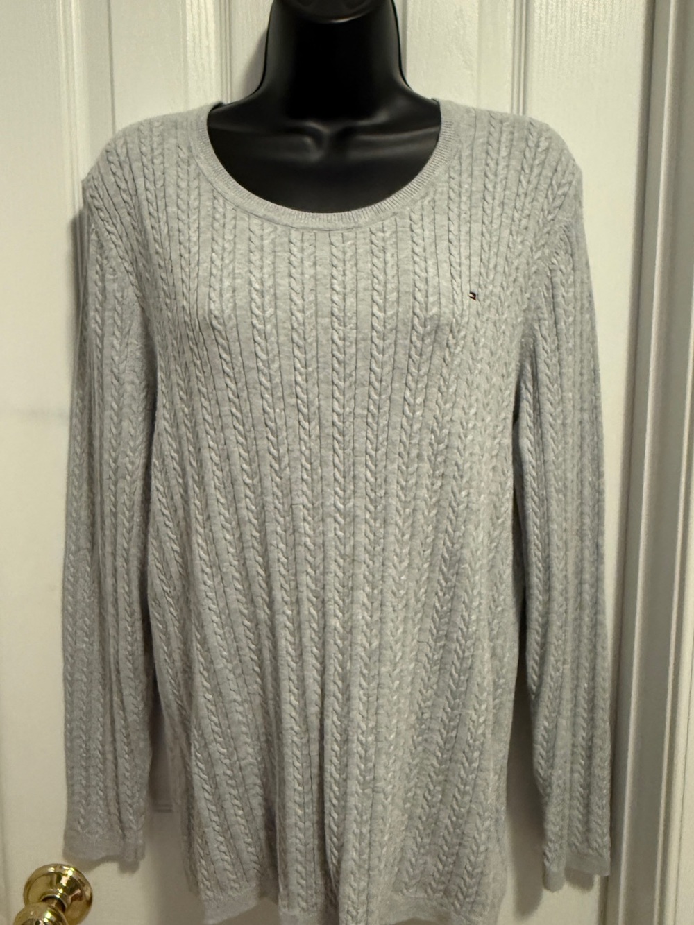 Tommy Hilfiger Light Gray Cable Knit Crewneck Sweater
